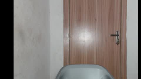 frekkymorelle online show from September 26, 2025, 7:12 am