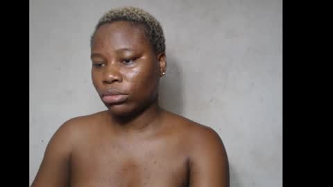 frekkymorelle online show from October 24, 2025, 4:42 am