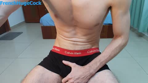 Manson FrenchHugeCock online show from October 30, 2025, 4:58 am