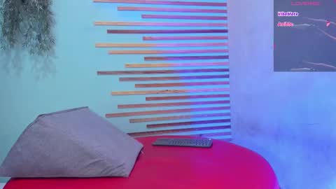 Xavier online show from November 12, 2025, 8:08 pm