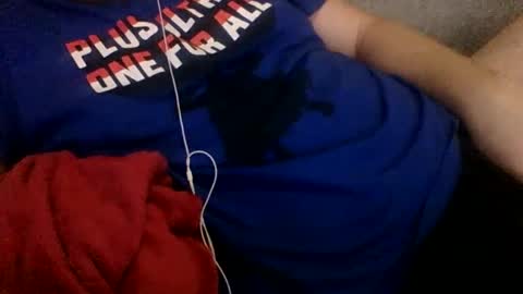 Snapshot of frenchb0i chatting on January 5, 2025, 10:19 pm frenchb0i online show from January 5, 2025, 10:19 pm
