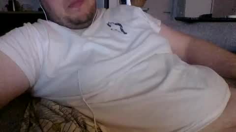 Snapshot of frenchb0i chatting on February 15, 2025, 11:25 pm frenchb0i online show from February 15, 2025, 11:25 pm
