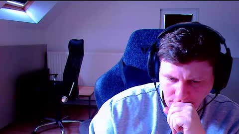 French fries online show from October 5, 2025, 12:36 pm