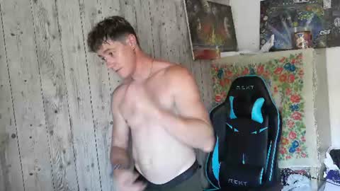 French Horny Bibs online show from June 25, 2026, 11:26 am