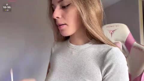 Snapshot of frenzyfoxs chatting on September 25, 2025, 9:13 am Jason and Sonya online show from September 25, 2025, 9:13 am