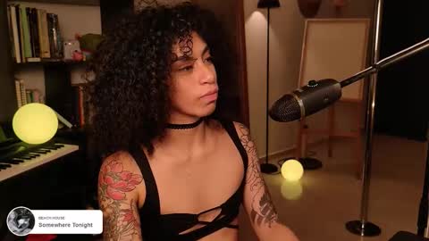 Vale online show from November 15, 2025, 1:47 am