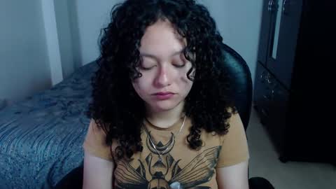 Louise  online show from December 7, 2024, 6:54 am