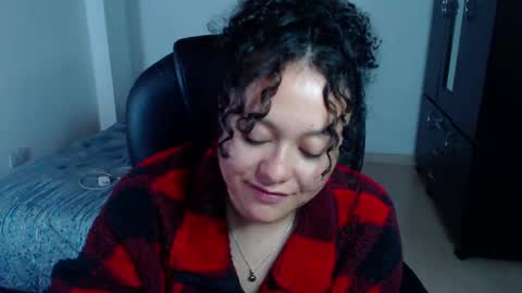 Louise  online show from December 9, 2024, 8:44 am