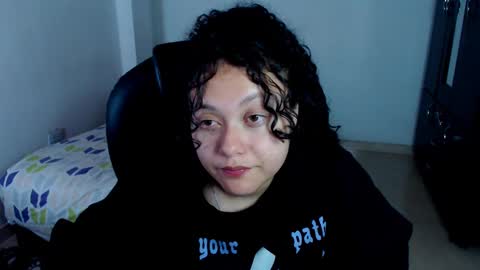 Louise  online show from January 17, 2025, 8:24 am