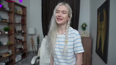 Freya online show from March 22, 2026, 7:17 pm