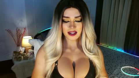 Miss Frea  online show from January 17, 2026, 3:00 am