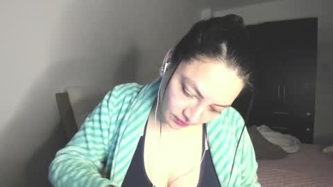 freya_shaik_ online show from February 21, 2025, 3:01 am