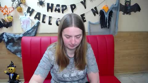 FreyaDak online show from November 13, 2025, 6:40 pm