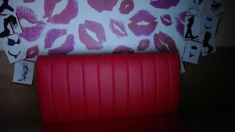 FreyaDak online show from November 15, 2025, 12:13 pm