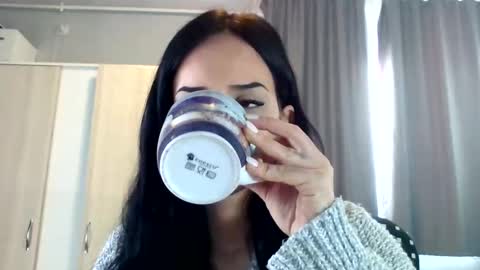 Snapshot of freyagoddess109616 chatting on November 11, 2025, 7:52 am Freya online show from November 11, 2025, 7:52 am