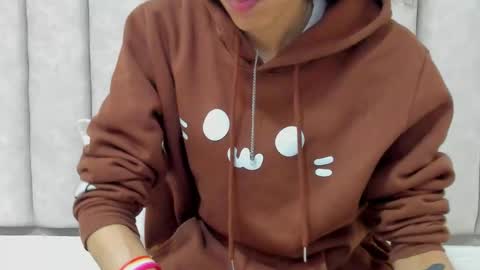 Snapshot of freyamoller chatting on October 21, 2025, 7:47 pm FREYA online show from October 21, 2025, 7:47 pm