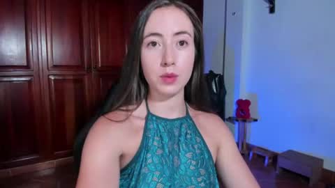 freyanatural online show from June 12, 2026, 11:35 pm