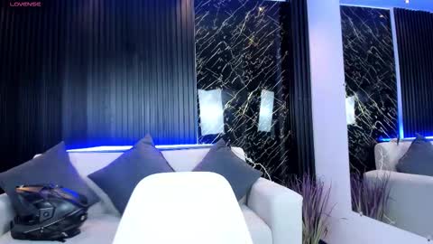 Freyja Sweet online show from October 31, 2025, 12:17 pm