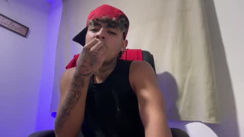 freyva_ online show from January 17, 2026, 6:18 am