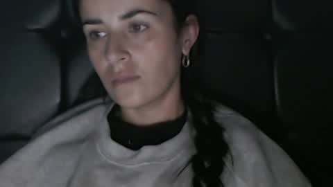 Snapshot of frida__x chatting on February 5, 2025, 9:25 am Frida online show from February 5, 2025, 9:25 am