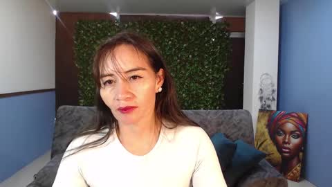 Snapshot of frida_naughtymilf chatting on October 8, 2025, 4:59 pm Frida online show from October 8, 2025, 4:59 pm