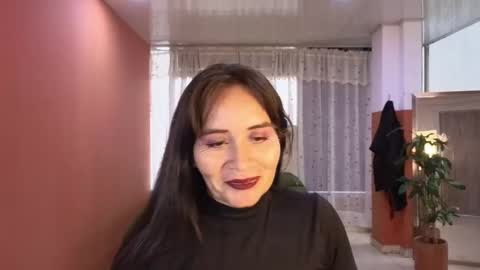 Snapshot of frida_naughtymilf chatting on October 31, 2025, 6:53 pm Frida online show from October 31, 2025, 6:53 pm