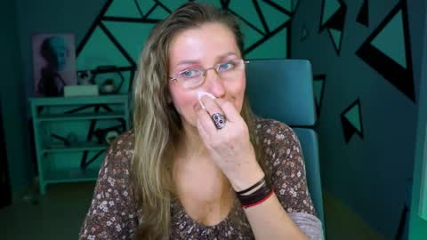 Frida Tander online show from December 13, 2024, 9:13 am
