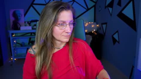 Frida Tander online show from December 15, 2024, 3:31 pm
