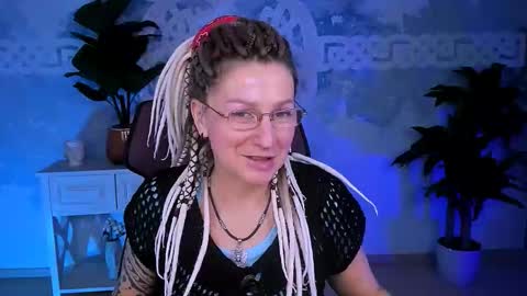 Frida Tander online show from December 15, 2025, 5:12 am