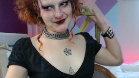 cherry online show from December 16, 2025, 7:52 pm