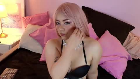 Snapshot of frodita_dream chatting on October 9, 2025, 12:03 pm FRODIT online show from October 9, 2025, 12:03 pm