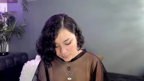 Snapshot of frodita_dream chatting on November 21, 2025, 7:45 pm FRODIT online show from November 21, 2025, 7:45 pm