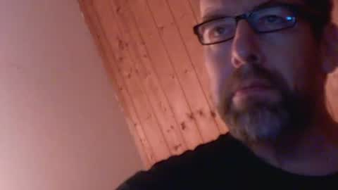 fromgermanywithlove1 online show from November 1, 2025, 5:42 am