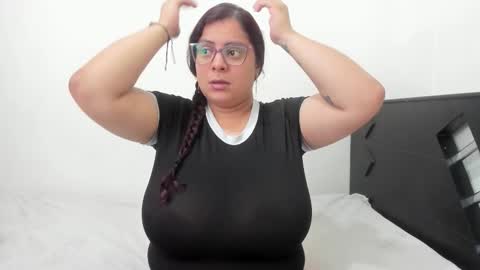 Snapshot of fromheaven_ chatting on October 28, 2025, 7:27 pm Lucy online show from October 28, 2025, 7:27 pm