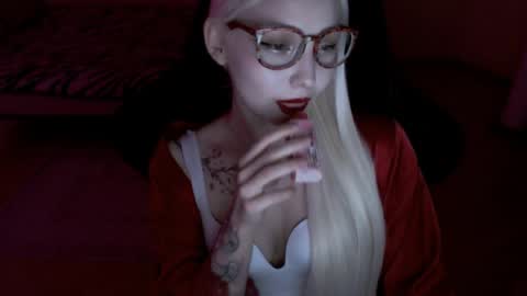 Snapshot of fromsun_forsoul chatting on June 2, 2026, 8:00 pm Lilith online show from June 2, 2026, 8:00 pm