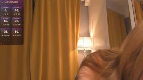 Snapshot of frostymuse chatting on September 10, 2025, 9:15 pm My name is Agnes online show from September 10, 2025, 9:15 pm