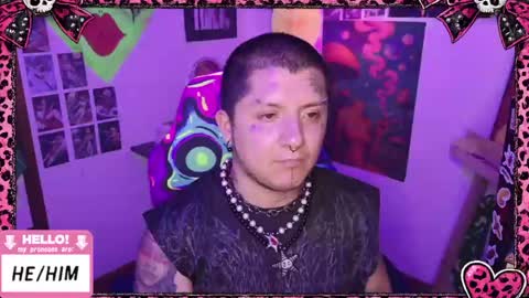 Snapshot of ftmbiggestclit chatting on April 14, 2026, 4:29 am Kevin online show from April 14, 2026, 4:29 am