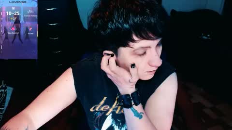          HEHIM  online show from October 21, 2025, 11:55 am