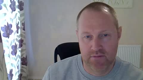 Snapshot of fuck_buddy_uk chatting on April 23, 2026, 8:24 am Fuck Buddy UK online show from April 23, 2026, 8:24 am