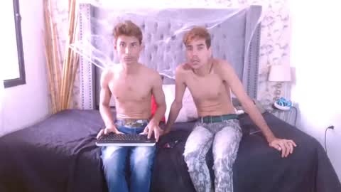 Snapshot of fuck_seduction chatting on October 22, 2025, 6:51 pm fuck_seduction online show from October 22, 2025, 6:51 pm