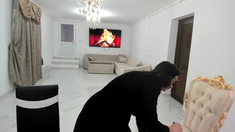 Angelique online show from January 18, 2025, 3:05 pm