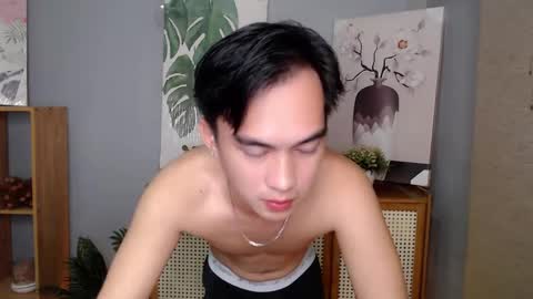  online show from March 12, 2025, 12:15 pm