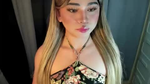 Snapshot of fuckdoll_rain chatting on May 3, 2026, 9:43 pm R A I N M O R A L E S G M A I L . C O M online show from May 3, 2026, 9:43 pm