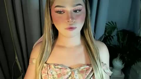 Snapshot of fuckdoll_rain chatting on May 28, 2026, 2:47 pm R A I N M O R A L E S G M A I L . C O M online show from May 28, 2026, 2:47 pm