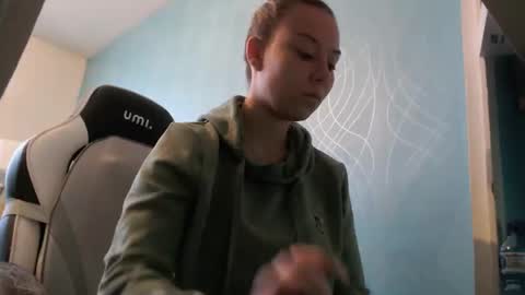 La online show from November 28, 2025, 7:22 am