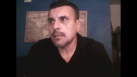 fuego1ento22 online show from November 3, 2025, 6:47 am