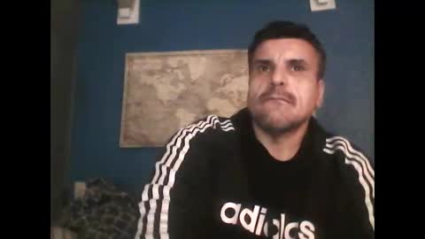 fuego1ento22 online show from November 4, 2025, 8:13 am