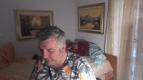 Snapshot of fukingcrazy chatting on December 18, 2024, 2:38 pm fukingcrazy online show from December 18, 2024, 2:38 pm