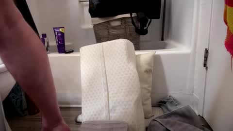 fukmyass247 online show from November 10, 2025, 12:48 pm