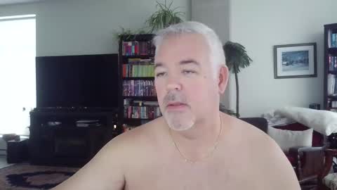 fullastars online show from October 31, 2025, 2:29 pm